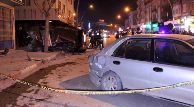 Karaman’da Otomobil Kazası: 2 Kişi Yaralandı